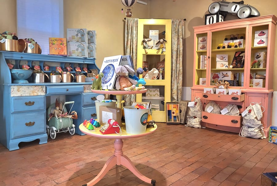 Bugzby's ToyShop